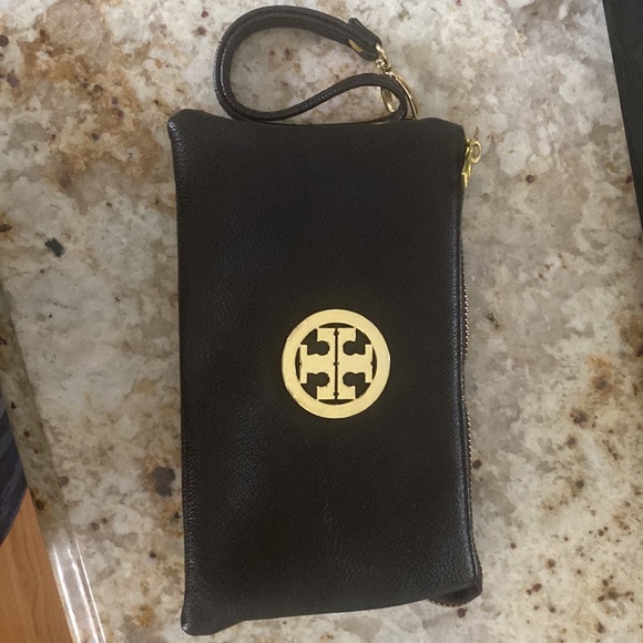 Dark brown soft leather Tory Burch, large 3 compartment wristlet.Adorable! - Picture 5 of 7